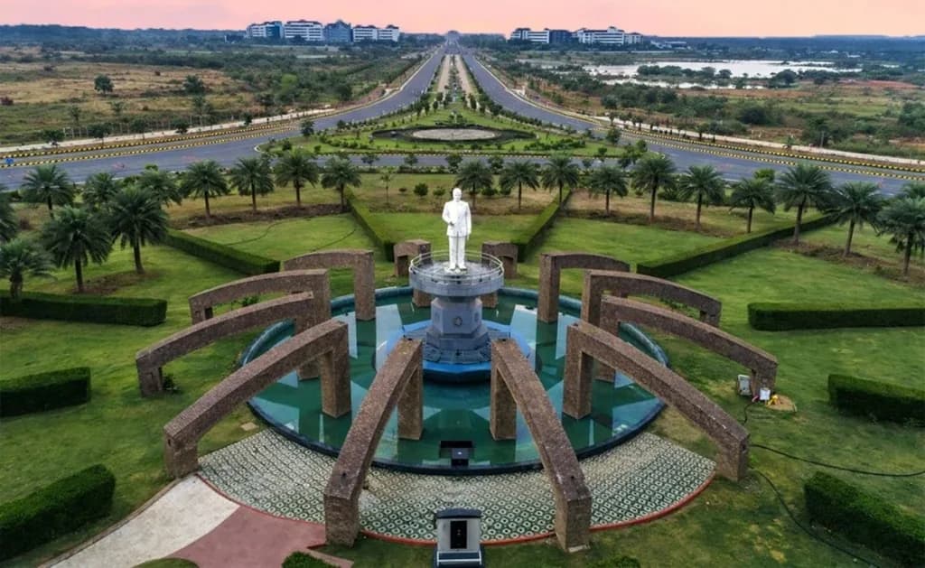 The ceremonial avenue of Nava Raipur at dusk