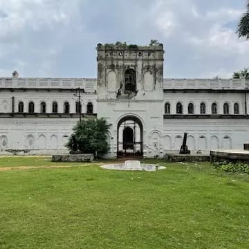 The white facade of Surguja Palace, also called Raghunath Palace, in Ambikapur